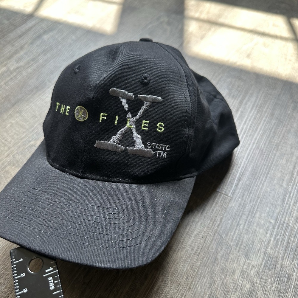 Vintage 1990's The X-Files Snapback Embroidered Hat "The Truth is Out There"